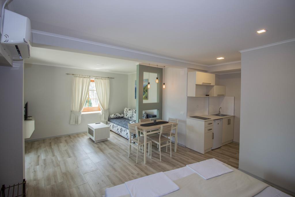 Apartments St Dimitrij โอครีด ภายนอก รูปภาพ